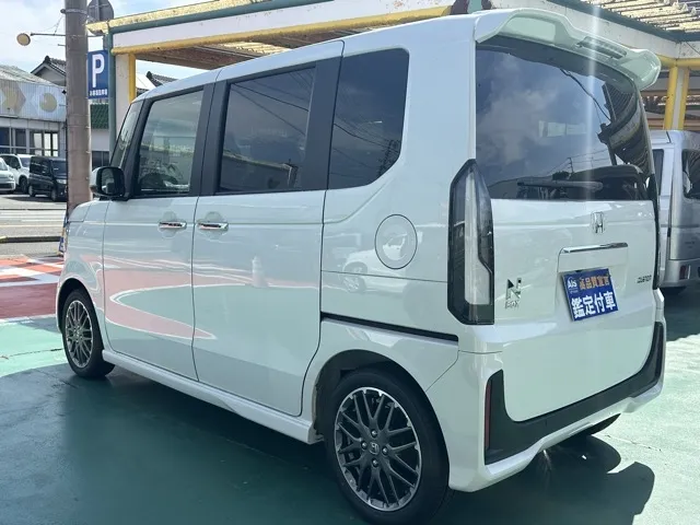 N-BOX(ホンダ)N-BOXカスタムターボ届出済未使用車 2