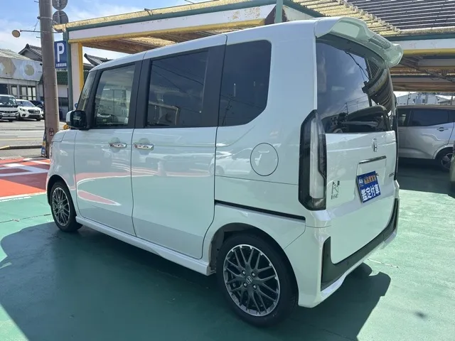 N-BOX(ホンダ)N-BOXカスタムターボ届出済未使用車 2