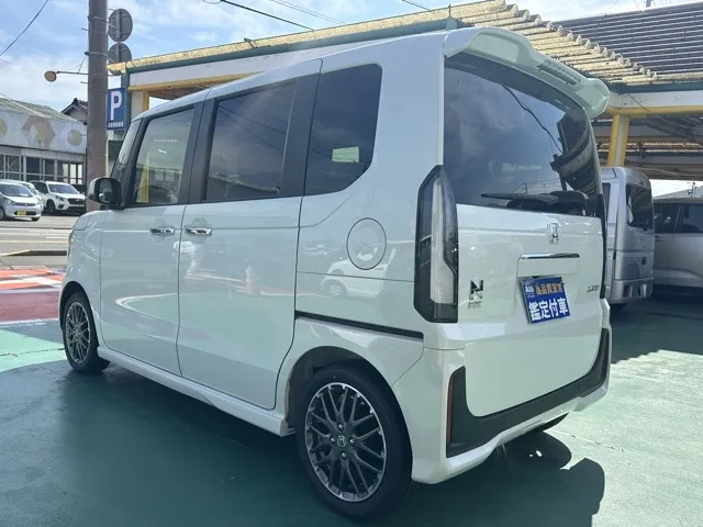N-BOX(ホンダ)N-BOXカスタムターボ届出済未使用車 2