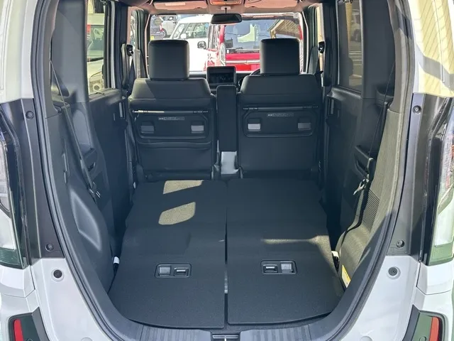 N-BOX(ホンダ)N-BOXカスタムターボディーラ-試乗車 11