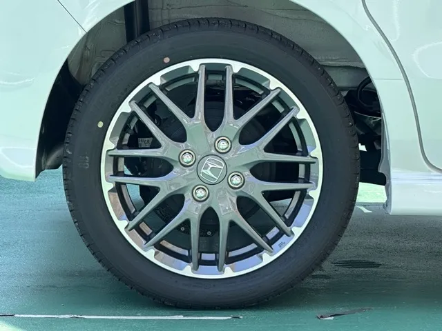N-BOX(ホンダ)N-BOXカスタムターボディーラ-試乗車 13