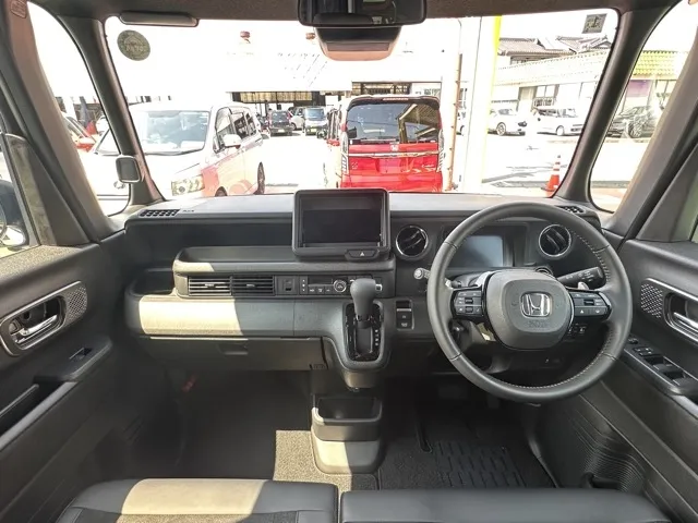 N-BOX(ホンダ)N-BOXカスタムターボディーラ-試乗車 5