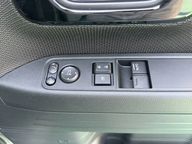 N-VAN(ホンダ)FUNターボ届出済未使用車 14