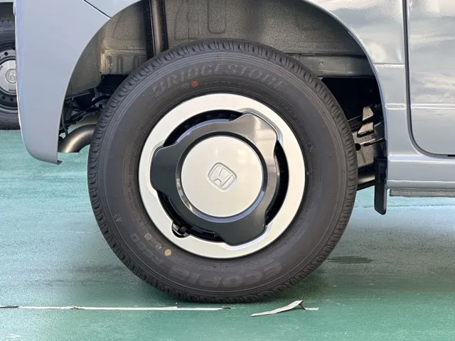 N-VAN(ホンダ)FUNターボ 4WD届出済未使用車 13
