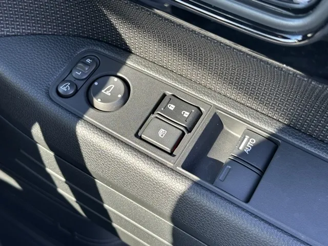 N-VAN(ホンダ)FUNターボ 4WD届出済未使用車 14