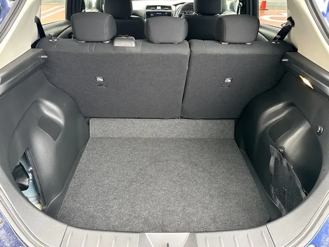リーフ(ニッサン)Ｘ中古車 8