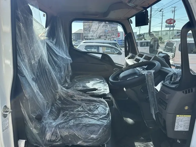 キャンター(三菱)全低床キョウカダンプ ２ｔ登録済未使用車 13