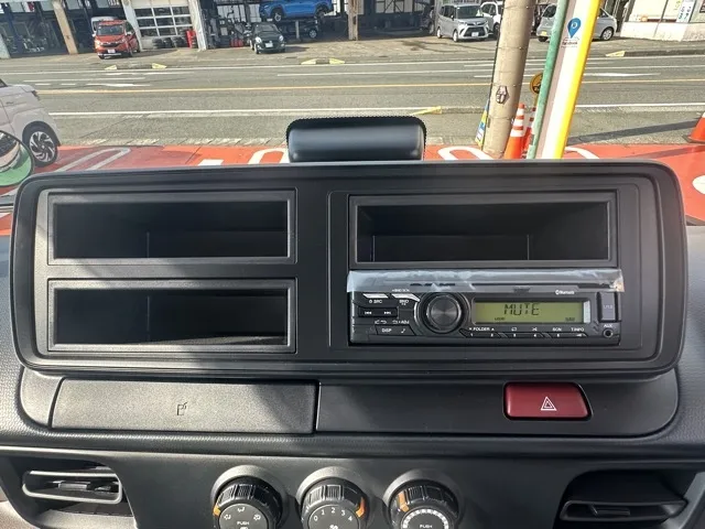 キャンター(三菱)全低床キョウカダンプ ２ｔ登録済未使用車 16