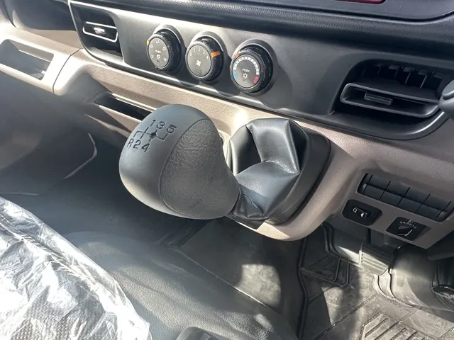 キャンター(三菱)全低床キョウカダンプ ２ｔ登録済未使用車 19