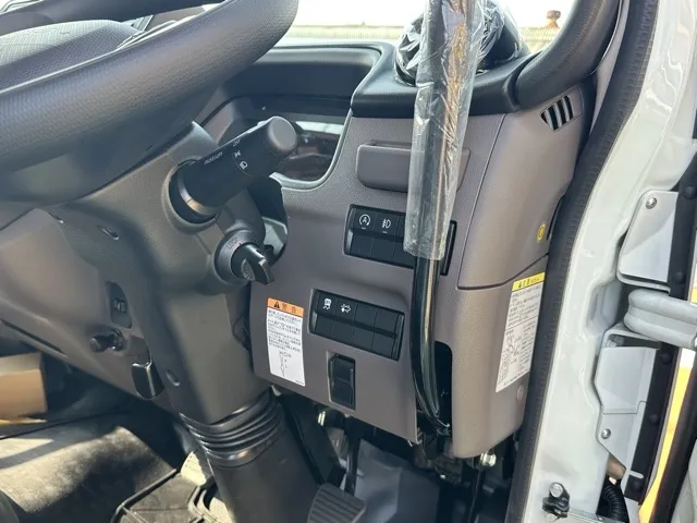 キャンター(三菱)全低床キョウカダンプ ３ｔ登録済未使用車 8