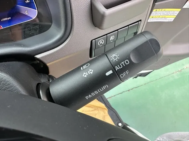 キャンター(三菱)Wキャブ　２ｔ　５ＭＴ登録済未使用車 19