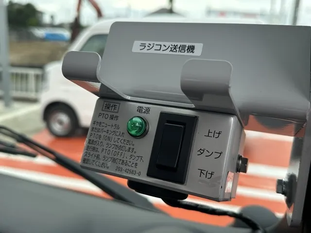 キャンター(三菱)３ｔ ローダースライドダンプレンタ登録済未使用車 13