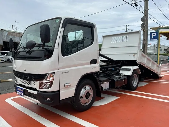 キャンター(三菱)３ｔ ローダースライドダンプレンタ登録済未使用車 1