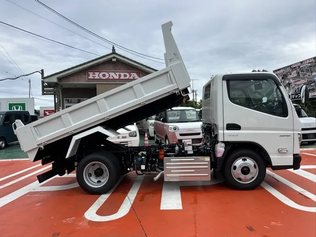 キャンター(三菱)３ｔ ローダースライドダンプレンタ登録済未使用車 8