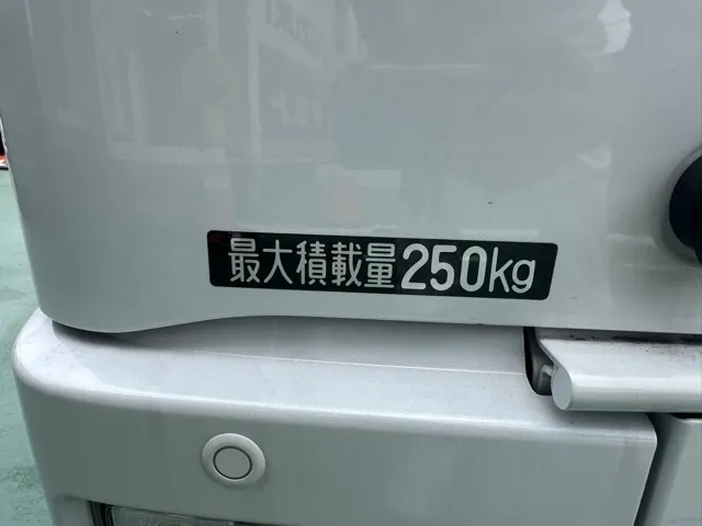 アトレー(ダイハツ)デッキバン届出済未使用車 9