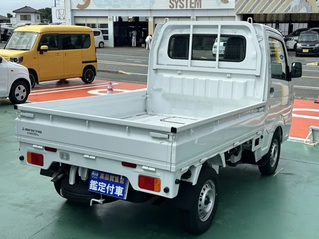 キャリートラック(スズキ)ミニキャブトラック M 5MT届出済未使用車 10