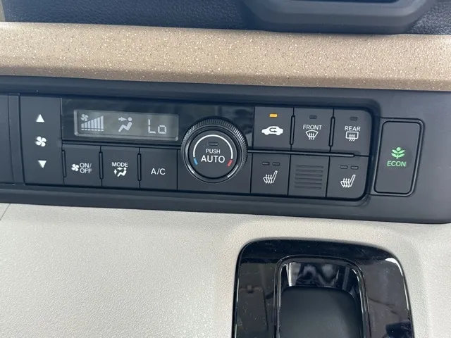 N-BOX(ホンダ)N-BOX ファッションスタイル コンフォートＰ届出済未使用車 17