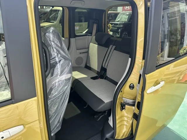N-BOX(ホンダ)N-BOX ファッションスタイル コンフォートＰ届出済未使用車 4