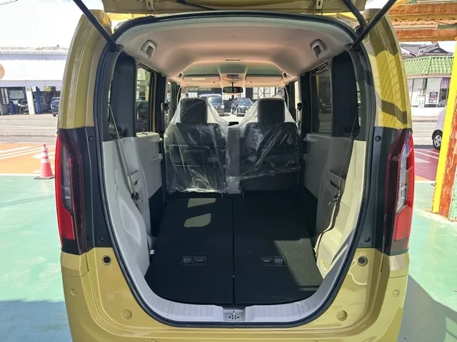 N-BOX(ホンダ)N-BOX ファッションスタイル コンフォートＰ届出済未使用車 11