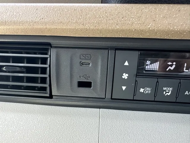 N-BOX(ホンダ)N-BOX ファッションスタイル コンフォートＰ届出済未使用車 22