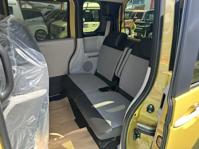 N-BOX(ホンダ)N-BOX ファッションスタイル コンフォートＰ届出済未使用車 4