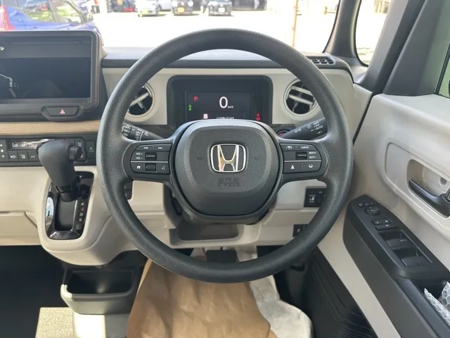 N-BOX(ホンダ)N-BOX ファッションスタイル コンフォートＰ届出済未使用車 6