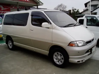グランビア(トヨタ)４WD中古車 0