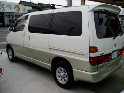 グランビア(トヨタ)４WD中古車 2