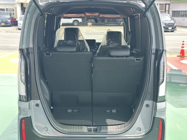 N-BOX(ホンダ)N-BOXカスタムターボ コーディネートスタイル届出済未使用車 10