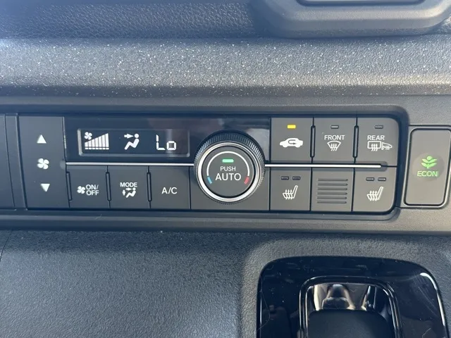 N-BOX(ホンダ)N-BOXカスタムターボ コーディネートスタイル 4WD届出済未使用車 18