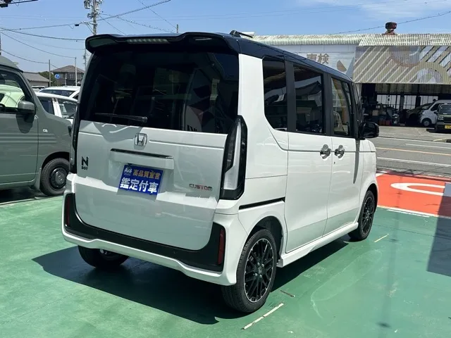 N-BOX(ホンダ)N-BOXカスタムターボ コーディネートスタイル 4WD マルチビュー届出済未使用車 12