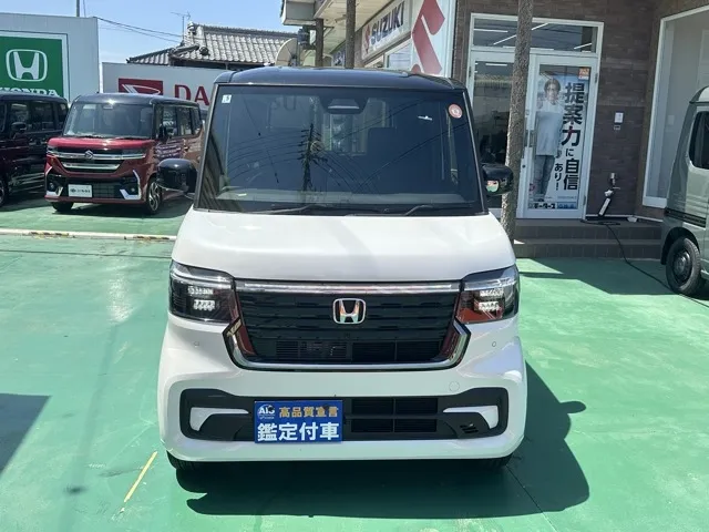 N-BOX(ホンダ)N-BOXカスタムターボ コーディネートスタイル 4WD マルチビュー届出済未使用車 25
