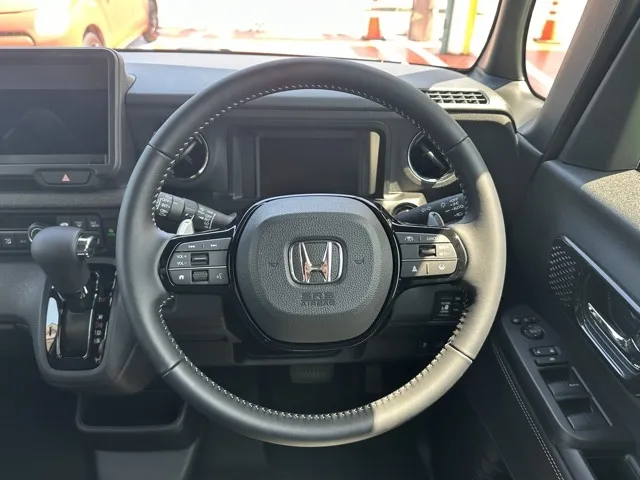 N-BOX(ホンダ)N-BOXカスタムターボ コーディネートスタイル 4WD マルチビュー届出済未使用車 6
