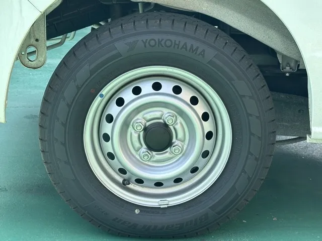 エブリイ(スズキ)NV１００クリッパーDX 4WD CVT中古車 12