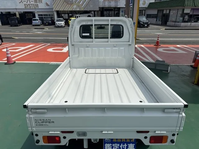 クリッパートラック(ニッサン)DX AT 4WD届出済未使用車 6