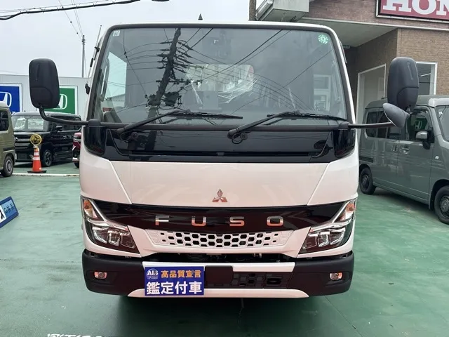 キャンター(三菱)全低床垂直ゲート 平ボディ 2ｔ 5MTレンタ登録済未使用車 27