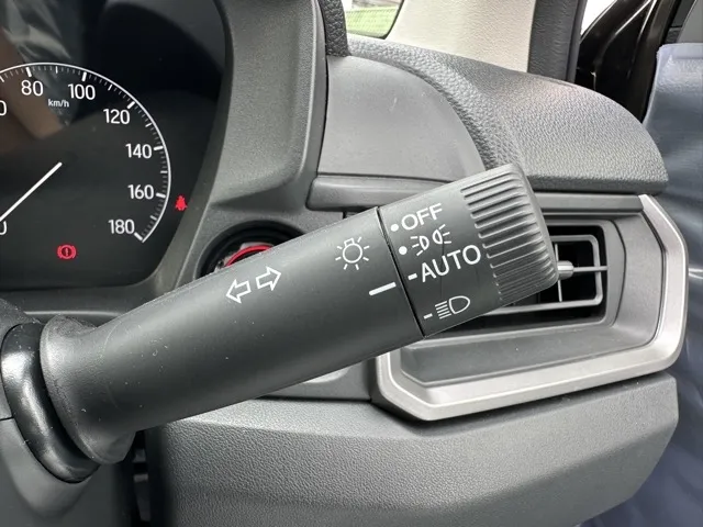 WR-V(ホンダ)X登録済未使用車 19