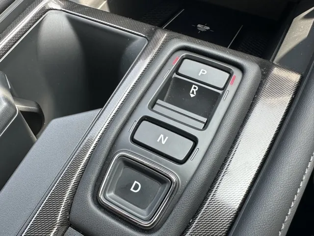 アコード(ホンダ)e：HEV中古車 13