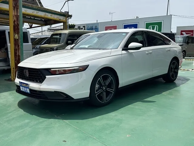 アコード(ホンダ)e：HEV中古車 1