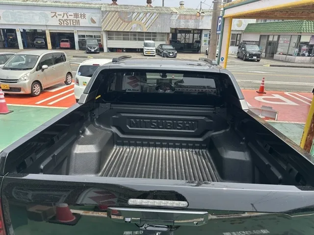トライトン(三菱)GSR中古車 10