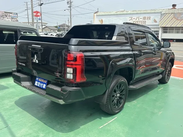 トライトン(三菱)GSR中古車 12