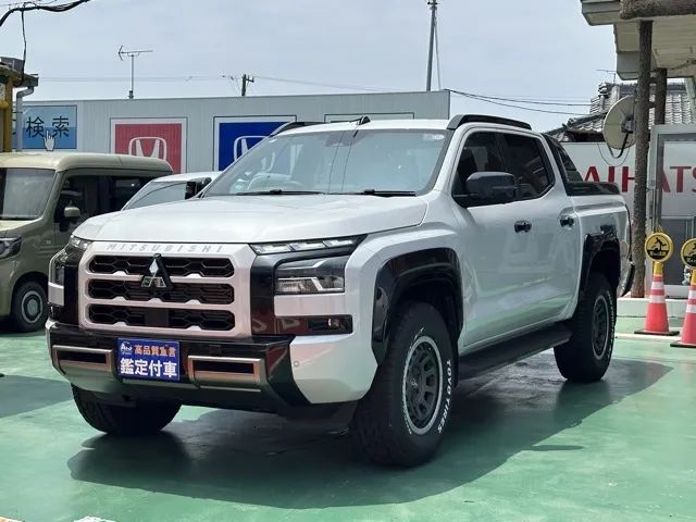 トライトン(三菱)GSR中古車 1