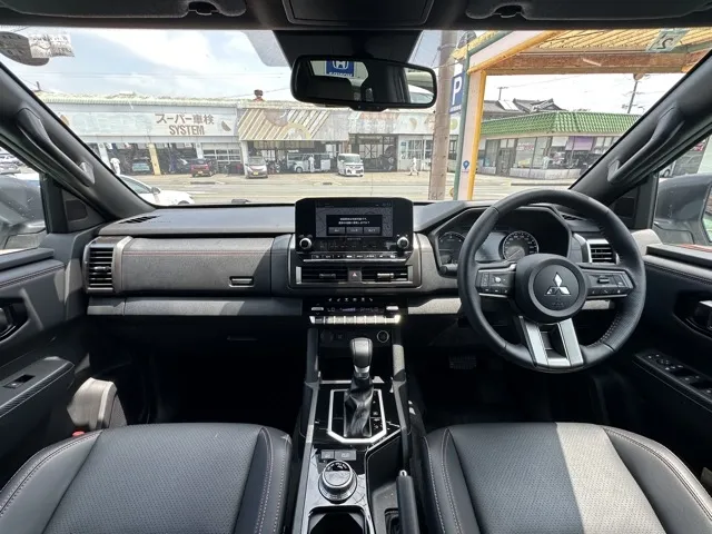 トライトン(三菱)GSR中古車 5