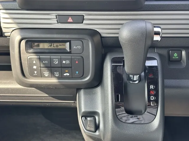 N-VAN(ホンダ)FUNターボ届出済未使用車 17