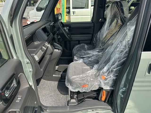 N-VAN(ホンダ)FUNターボ届出済未使用車 3