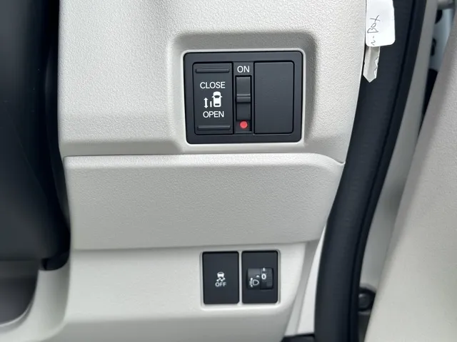 N-BOX(ホンダ)N-BOX届出済未使用車 14