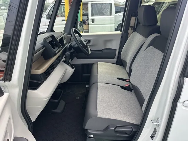 N-BOX(ホンダ)N-BOX コンフォートＰディーラ-試乗車 3