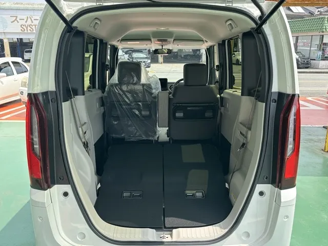N-BOX(ホンダ)N-BOX コンフォートＰ届出済未使用車 11
