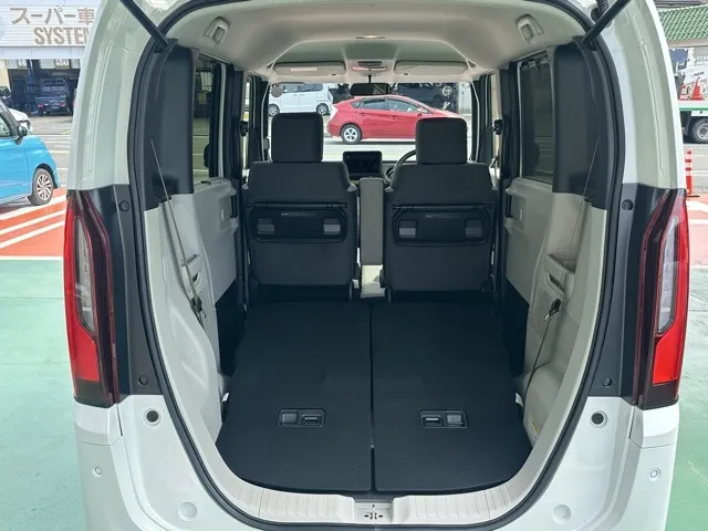 N-BOX(ホンダ)N-BOX コンフォートＰ届出済未使用車 11
