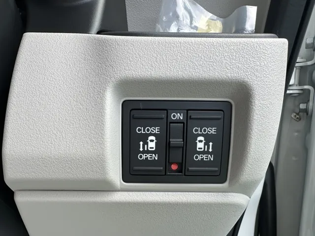 N-BOX(ホンダ)N-BOX コンフォートＰ届出済未使用車 15